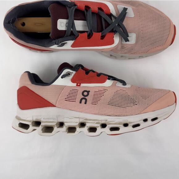 On Cloudstratus pink and red running shoes‎ - Picture 5 of 9